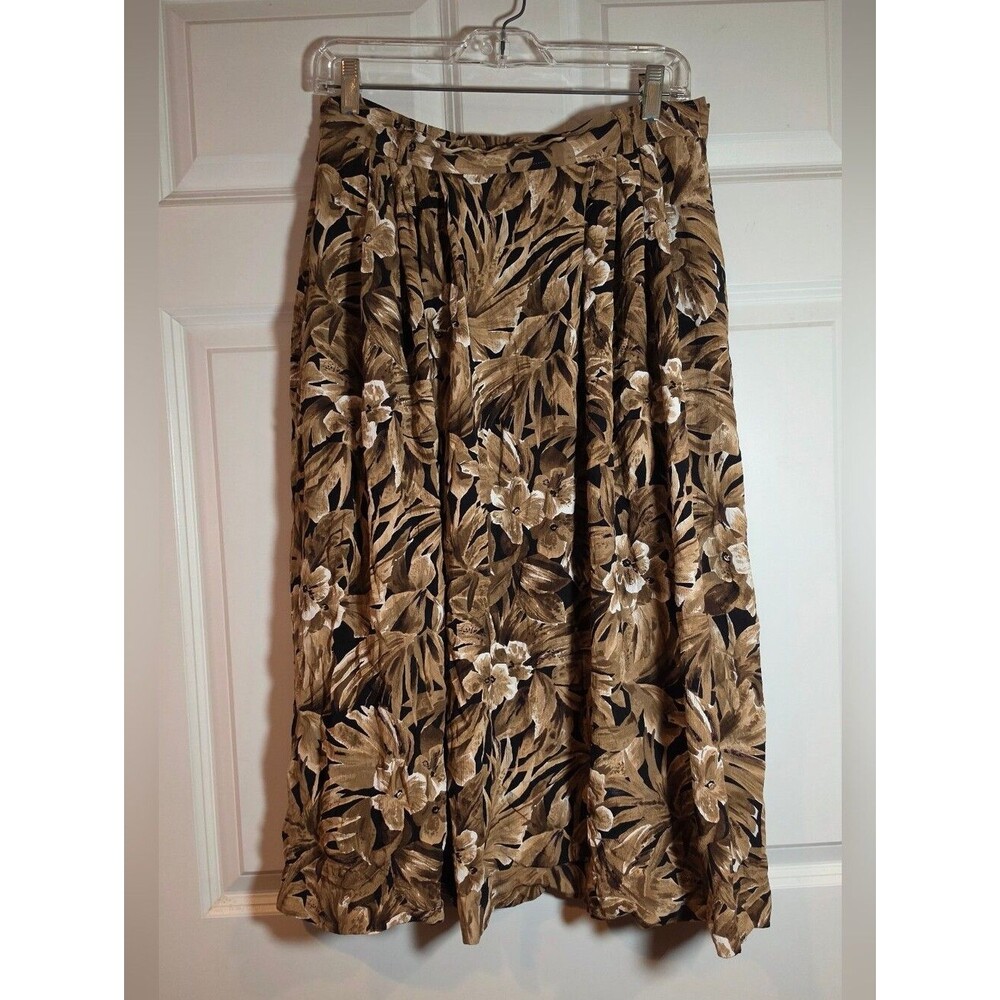 Evan Picone Vintage Floral A-Line Skirt in Brown and Black Rayon Clasp Closure